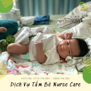 Dịch vụ tắm bé tại nhà của Nurse Care được thực hiện bởi các điều dưỡng viên chuyên nghiệp và có trách nhiệm giúp bé có được sự chăm sóc tốt nhất!