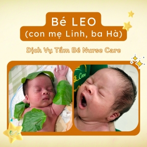 Các điều dưỡng viên của Nurse Care tiến hành dịch vụ tắm tại nhà cho bé LEO (con của mẹ Linh, ba Hà) 